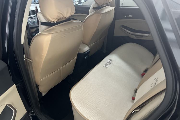 Used Ford Escort 2015 1.5L Automatic Comfort Edition Interior 3