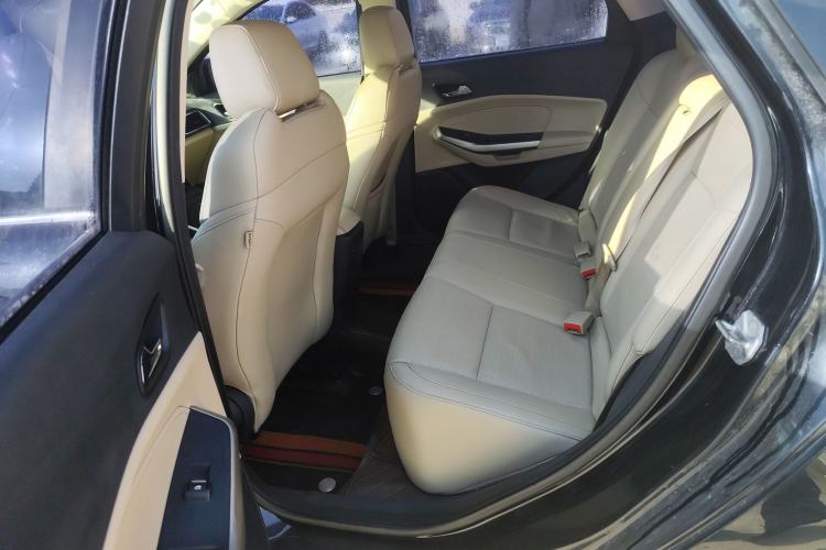 Used Ford Escort 2015 1.5L Automatic Fashion Model Interior 4