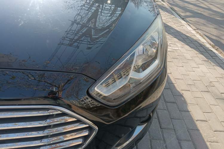 Used Ford Escort 2015 1.5L Automatic Fashion Model Left Front Headlight