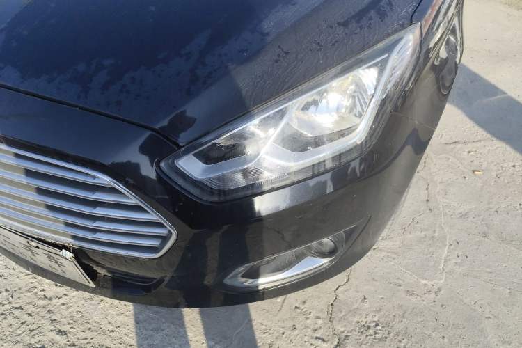 Used Ford Escort 2015 1.5L Automatic Fashion Model Left Front Headlight