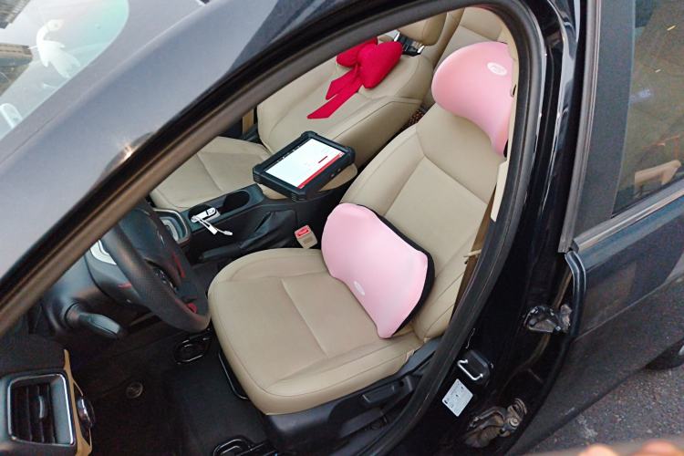 Used Ford Escort 2015 1.5L Automatic Fashion Model Left Front Seat