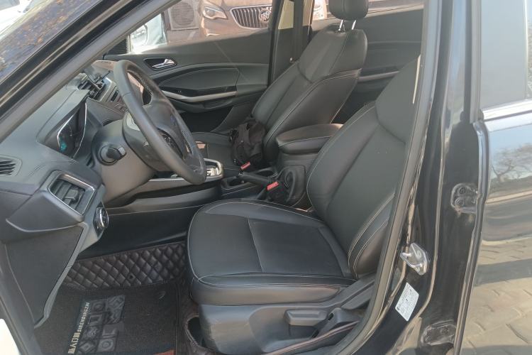 Used Ford Escort 2015 1.5L Automatic Fashion Model Left Front Seat