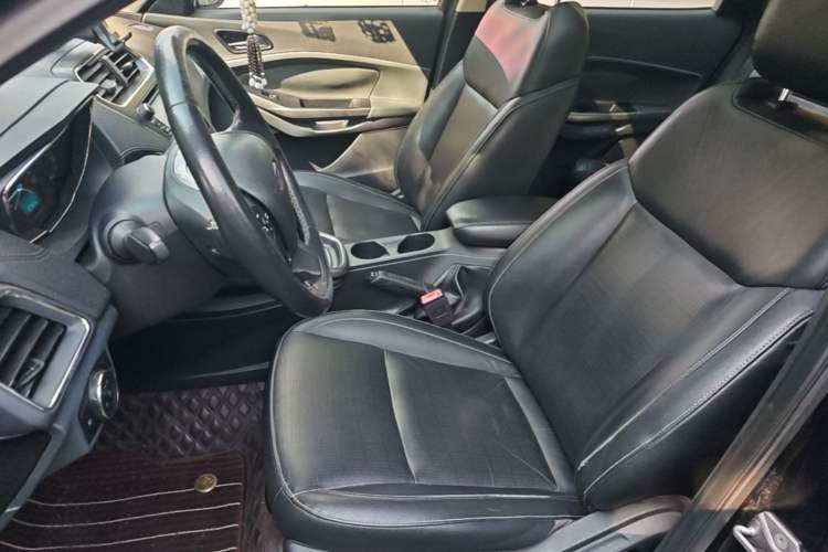 Used Ford Escort 2015 1.5L Automatic Fashion Model Left Front Seat