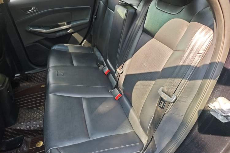 Used Ford Escort 2015 1.5L Automatic Fashion Model Left Rear Seat