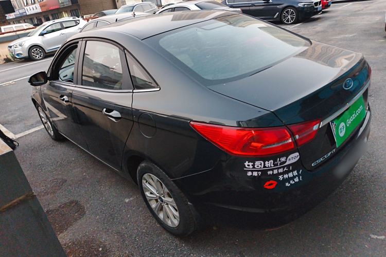 Used Ford Escort 2015 1.5L Automatic Fashion Model Left Side