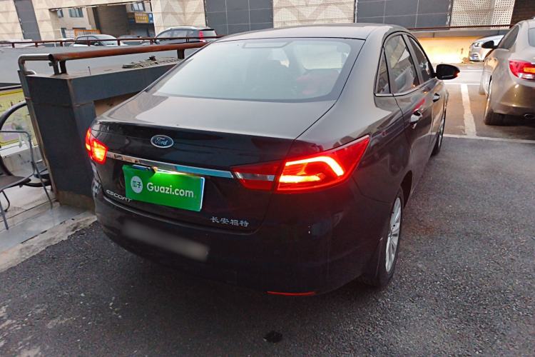 Used Ford Escort 2015 1.5L Automatic Fashion Model Rear Right 45 Deg