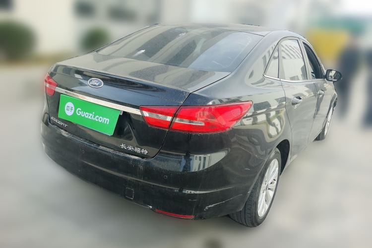Used Ford Escort 2015 1.5L Manual Fashion Edition Rear Right 45 Deg