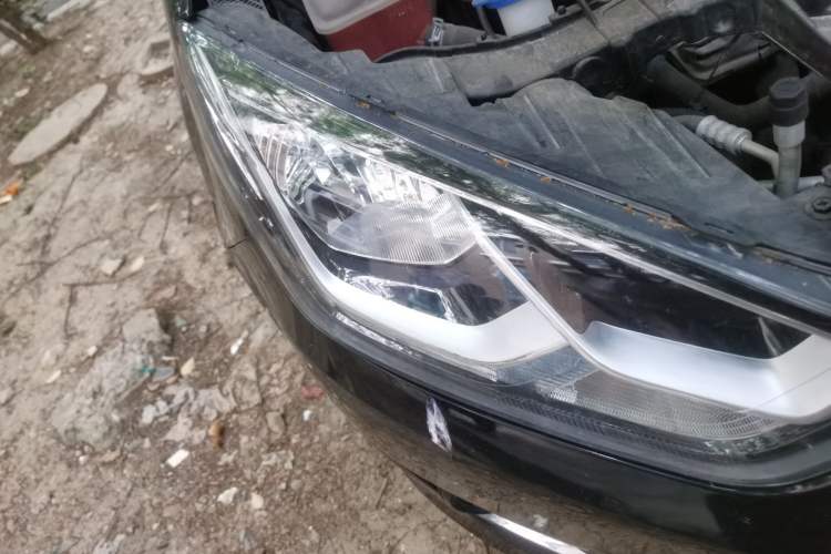 Used Ford Escort 2015 1.5L Manual Comfort Model Right Front Headlight