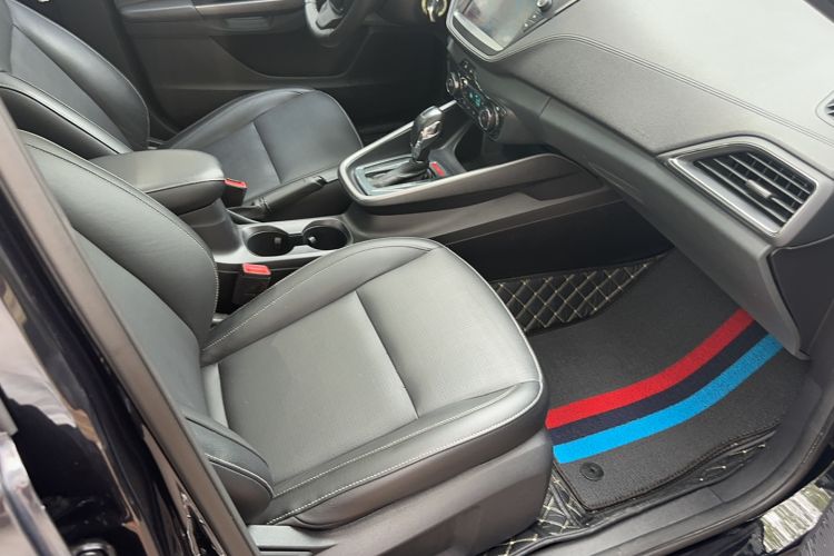 Used Ford Escort 2015 1.5L Automatic Fashion Model Right Front Seat