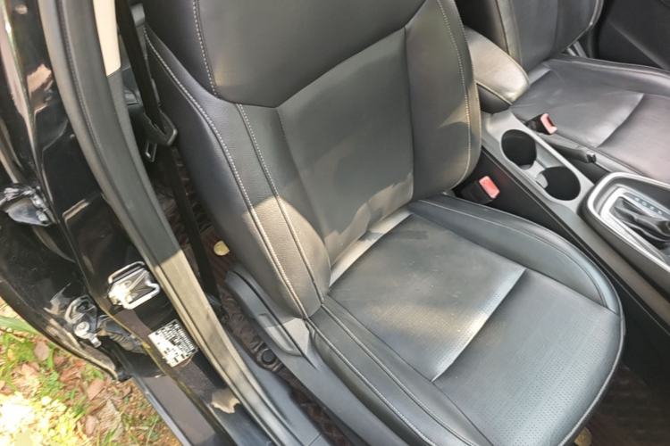 Used Ford Escort 2015 1.5L Automatic Fashion Model Right Front Seat