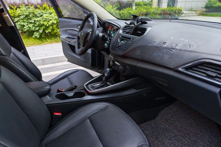 Used Ford Escort 2015 1.5L Automatic Fashion Model Right Front Seat