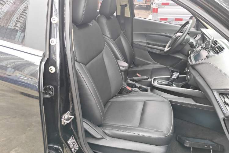 Used Ford Escort 2015 1.5L Automatic Fashion Model Right Front Seat