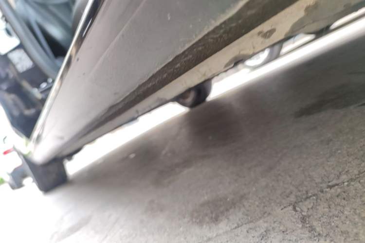 Used Ford Escort 2015 1.5L Manual Fashion Edition Right Side Sill
