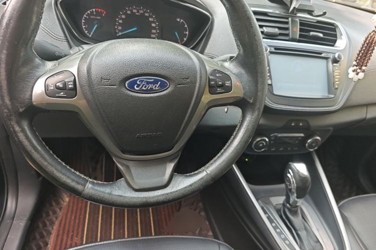 Used Ford Escort 2015 1.5L Automatic Fashion Model Steering Wheel