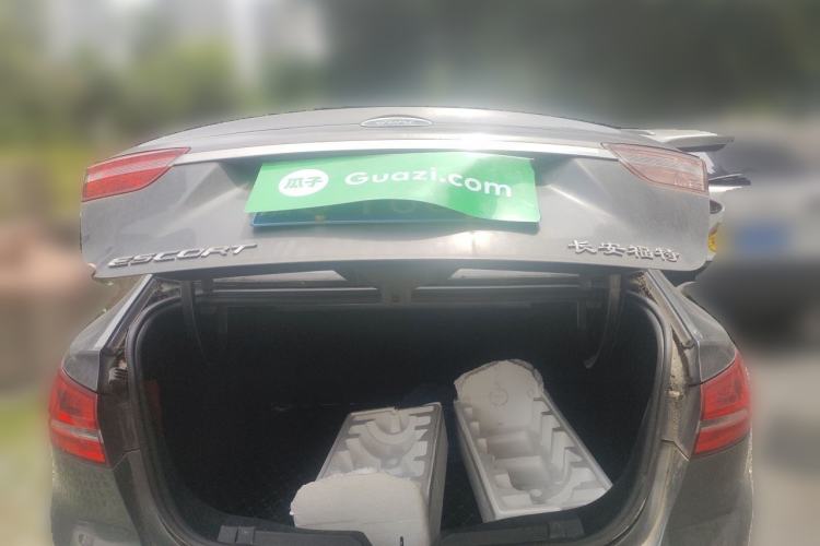 Used Ford Escort 2015 1.5L Automatic Fashion Model Trunk