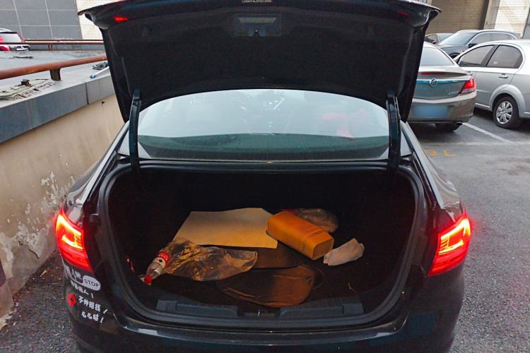 Used Ford Escort 2015 1.5L Automatic Fashion Model Trunk