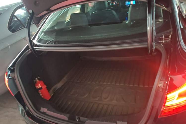 Used Ford Escort 2015 1.5L Manual Comfort Model Trunk