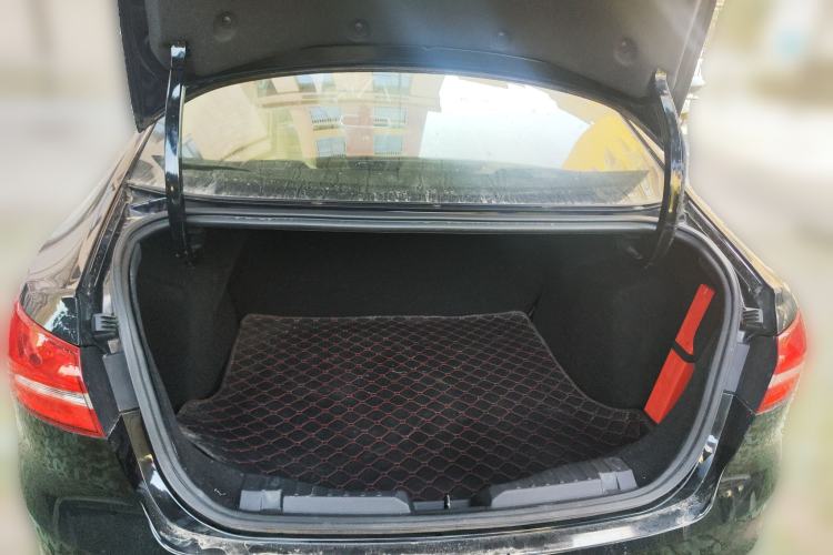 Used Ford Escort 2015 1.5L Automatic Fashion Model Trunk