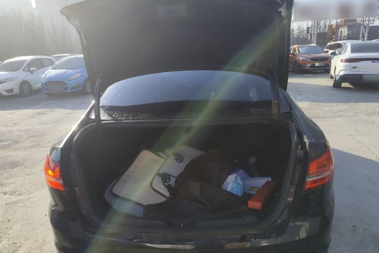 Used Ford Escort 2015 1.5L Automatic Fashion Model Trunk