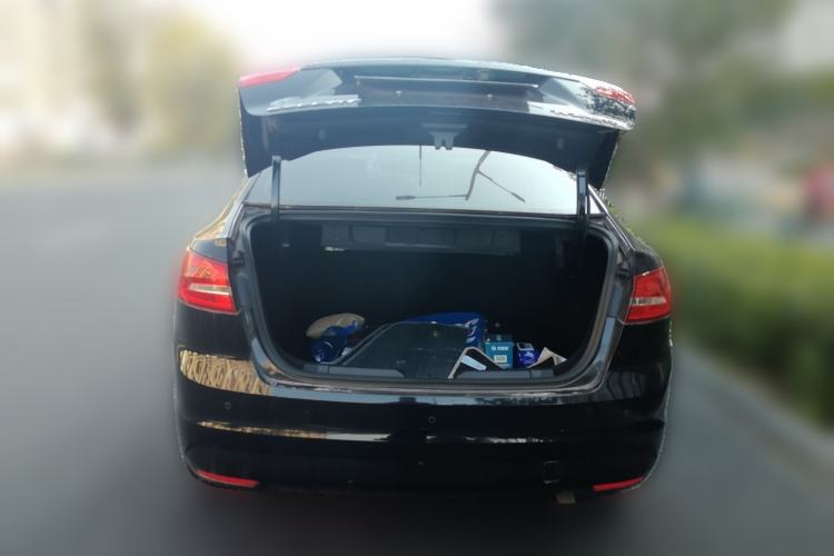 Used Ford Escort 2015 1.5L Manual Comfort Model Trunk