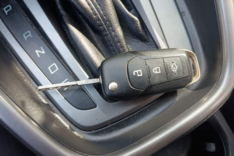 Used Ford Escort 2015 1.5L Automatic Fashion Model Vehicle Key