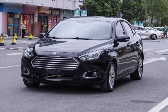 Used Ford Escort 2015 1.5L Automatic Fashion Model