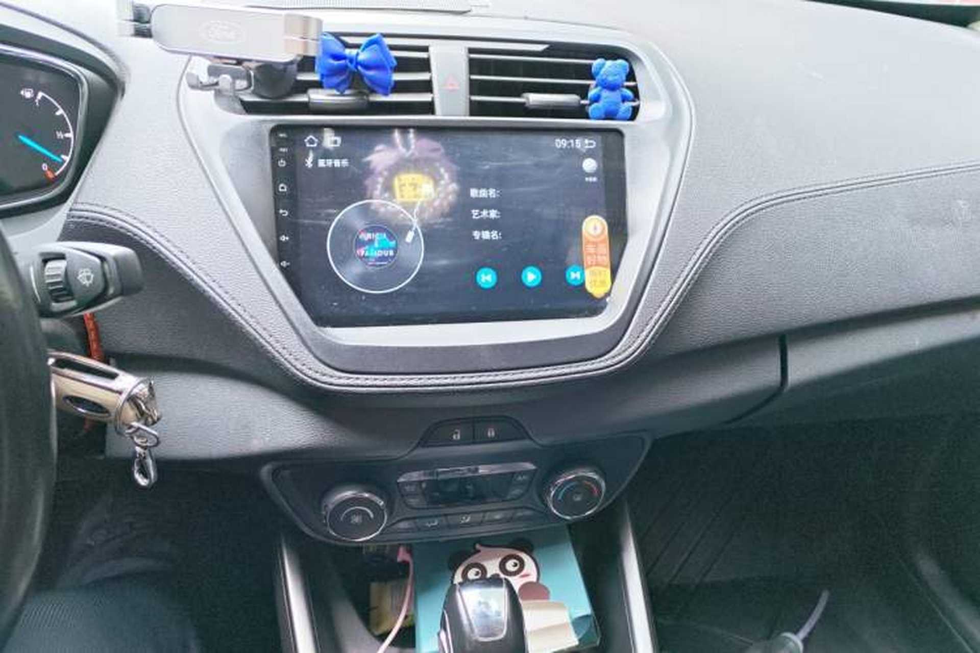 Used Ford Escort 2015 1.5L Automatic Fashion Model Audio And AC Panel