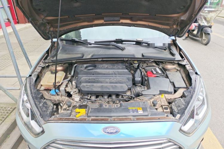 Used Ford Escort 2015 1.5L Automatic Fashion Model Engine Bay