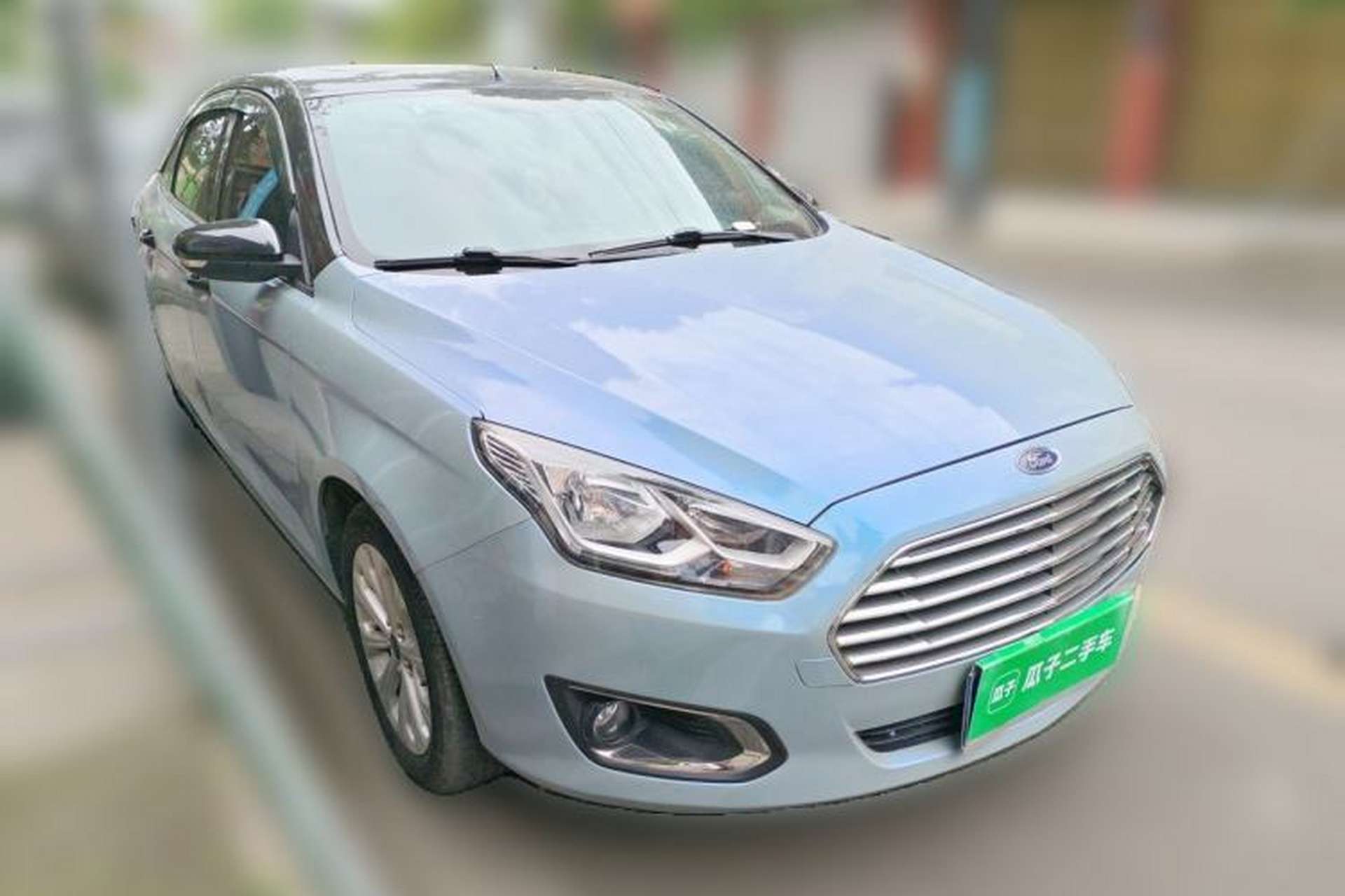 Used Ford Escort 2015 1.5L Automatic Fashion Model Front Right 45 Deg