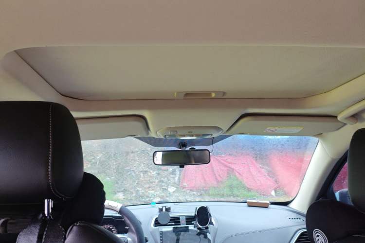 Used Ford Escort 2015 1.5L Automatic Fashion Model Headliner