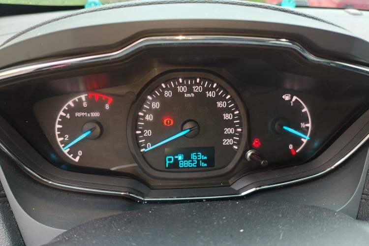 Used Ford Escort 2015 1.5L Automatic Fashion Model Instrument Cluster