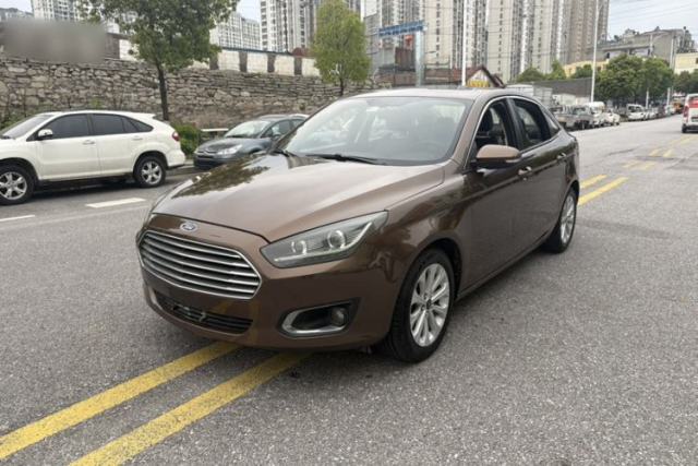 Used Ford Escort 2015 1.5L Automatic Fashion Model