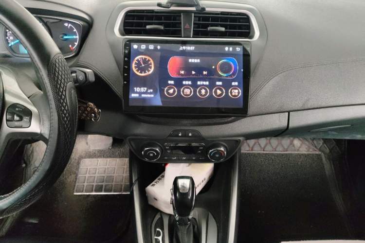 Used Ford Escort 2015 1.5L Automatic Fashion Model Audio And AC Panel