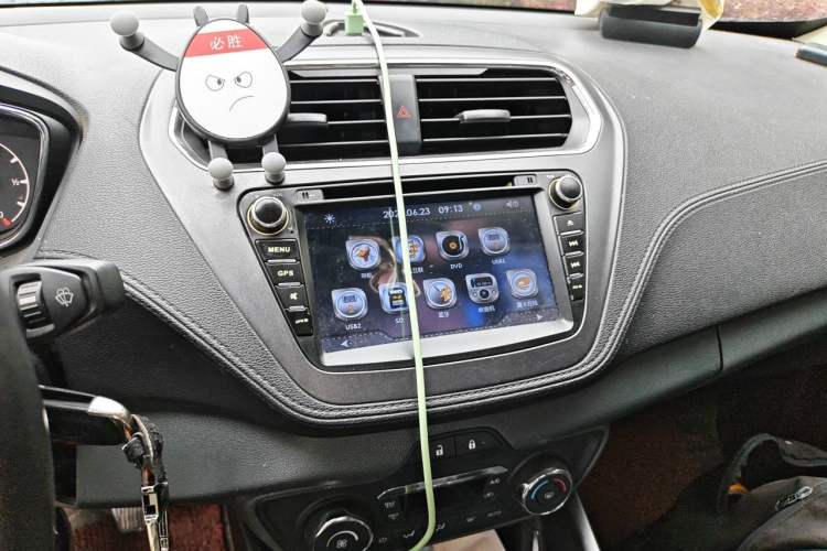 Used Ford Escort 2015 1.5L Manual Fashion Edition Audio And AC Panel
