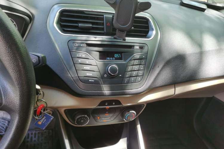 Used Ford Escort 2015 1.5L Manual Comfort Model Audio And AC Panel