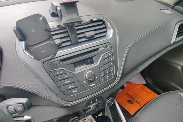 Used Ford Escort 2015 1.5L Automatic Fashion Model Audio And AC Panel