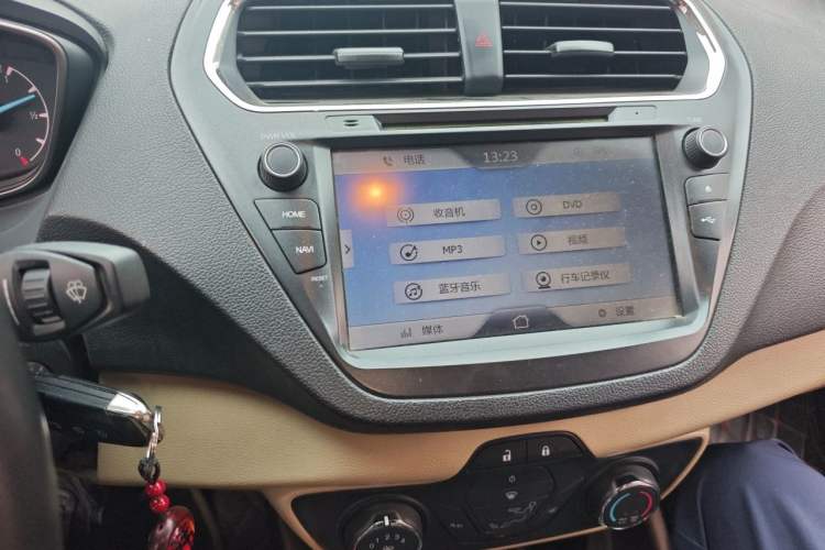 Used Ford Escort 2015 1.5L Manual Comfort Model Audio And AC Panel