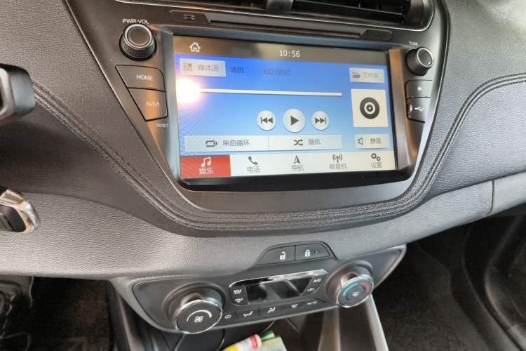 Used Ford Escort 2015 1.5L Automatic Fashion Model Audio And AC Panel