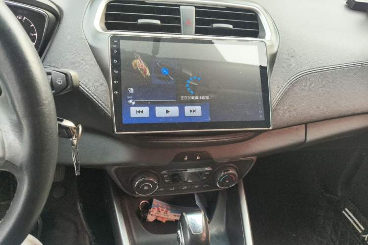 Used Ford Escort 2015 1.5L Automatic Fashion Model Audio And AC Panel