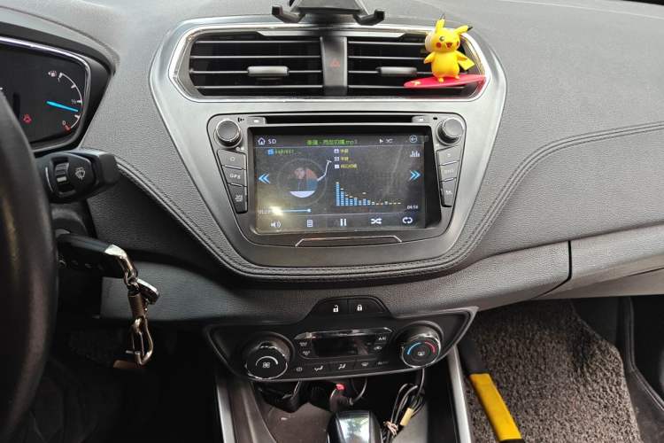Used Ford Escort 2015 1.5L Automatic Fashion Model Audio And AC Panel