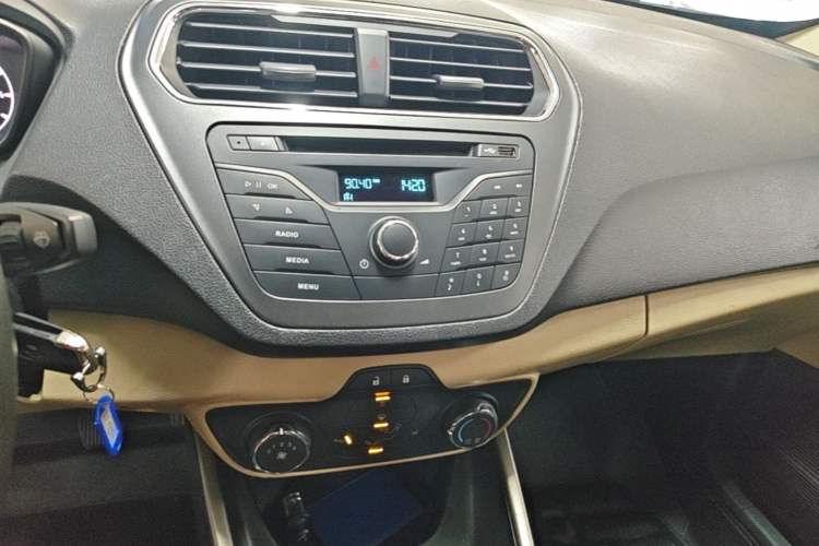 Used Ford Escort 2015 1.5L Manual Comfort Model Audio And AC Panel