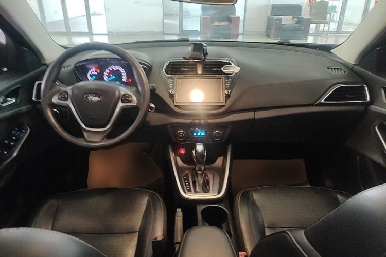 Used Ford Escort 2015 1.5L Automatic Fashion Model Center Console