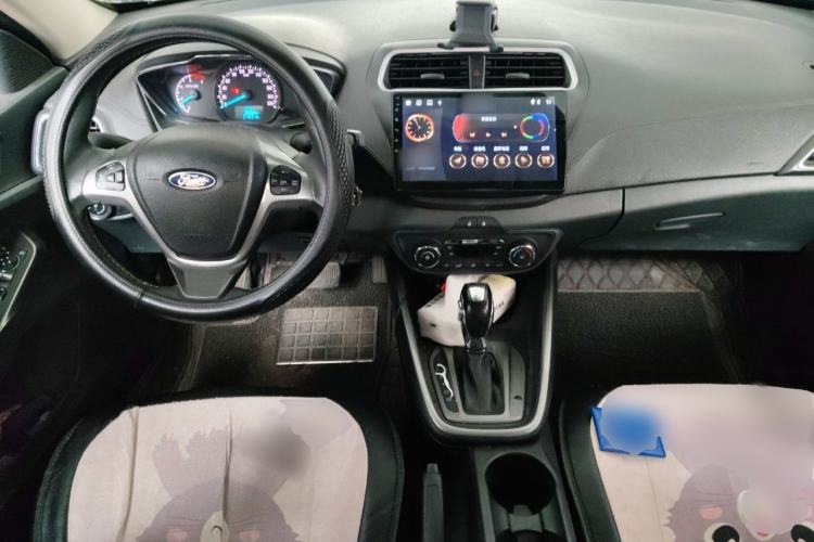 Used Ford Escort 2015 1.5L Automatic Fashion Model Center Console