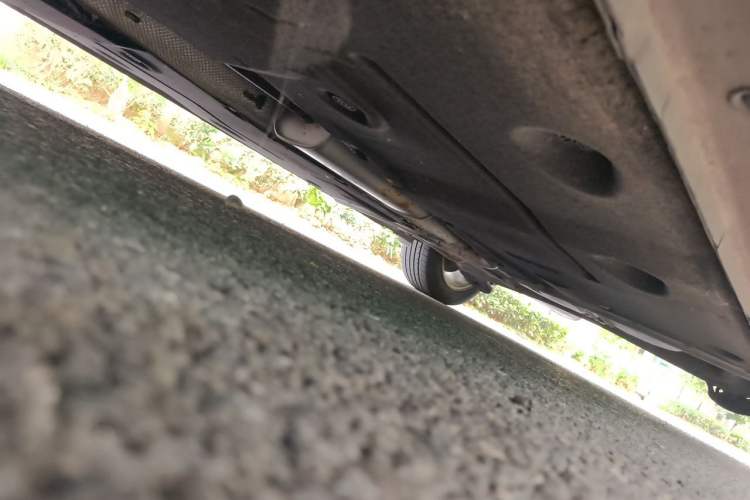 Used Ford Escort 2015 1.5L Manual Fashion Edition Chassis Front Left