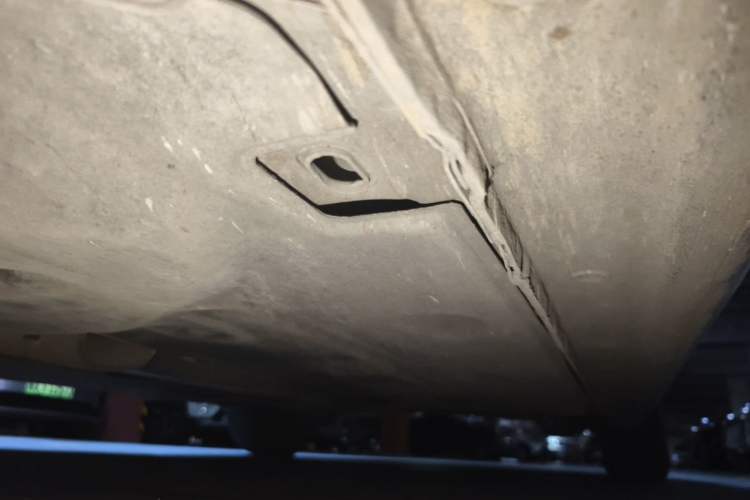 Used Ford Escort 2015 1.5L Manual Comfort Model Chassis Front Left