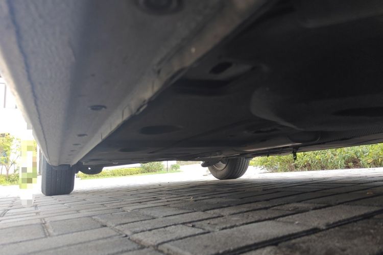 Used Ford Escort 2015 1.5L Manual Comfort Model Chassis Front Right