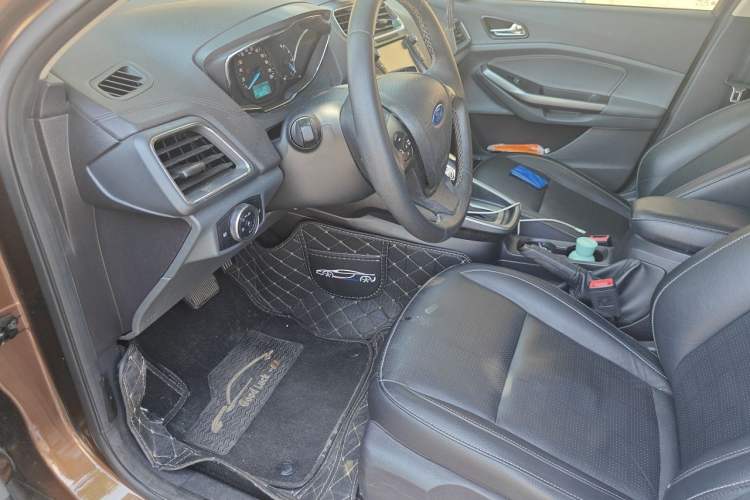Used Ford Escort 2015 1.5L Automatic Fashion Model Driver Seat