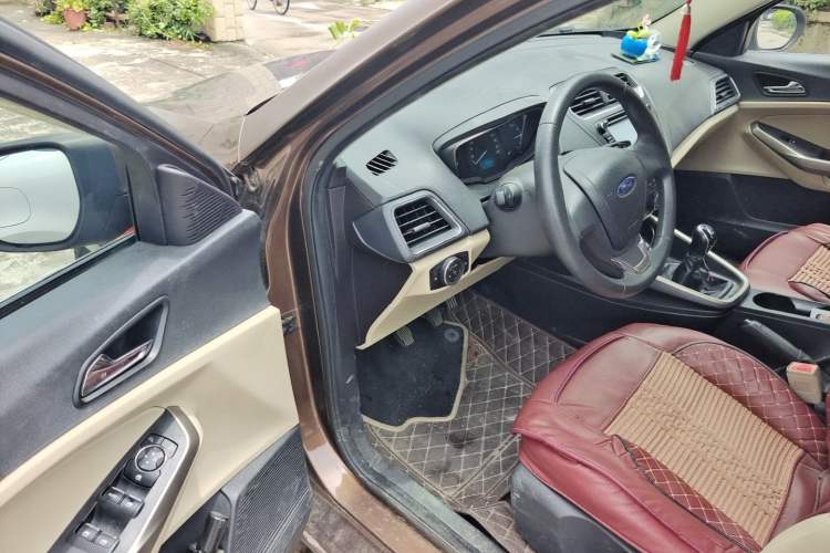 Used Ford Escort 2015 1.5L Manual Comfort Model Driver Seat