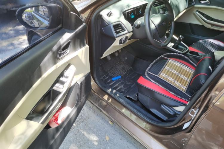 Used Ford Escort 2015 1.5L Manual Comfort Model Driver Seat