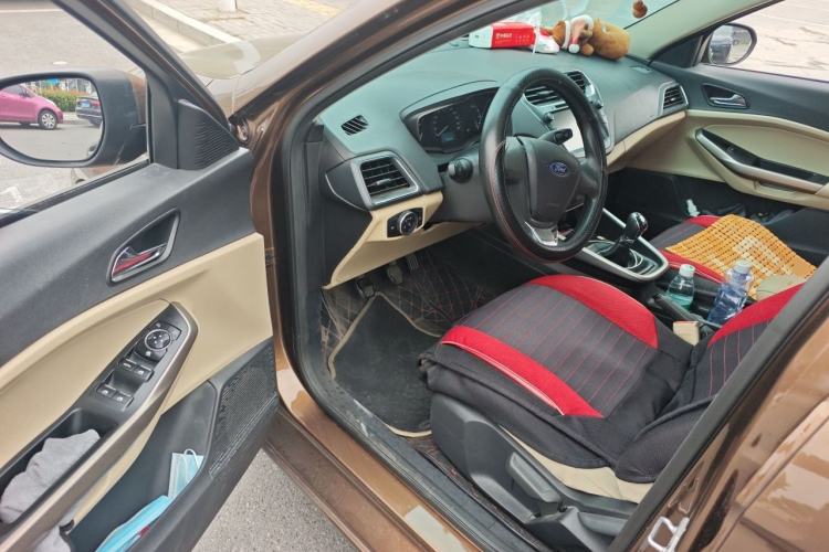 Used Ford Escort 2015 1.5L Manual Comfort Model Driver Seat